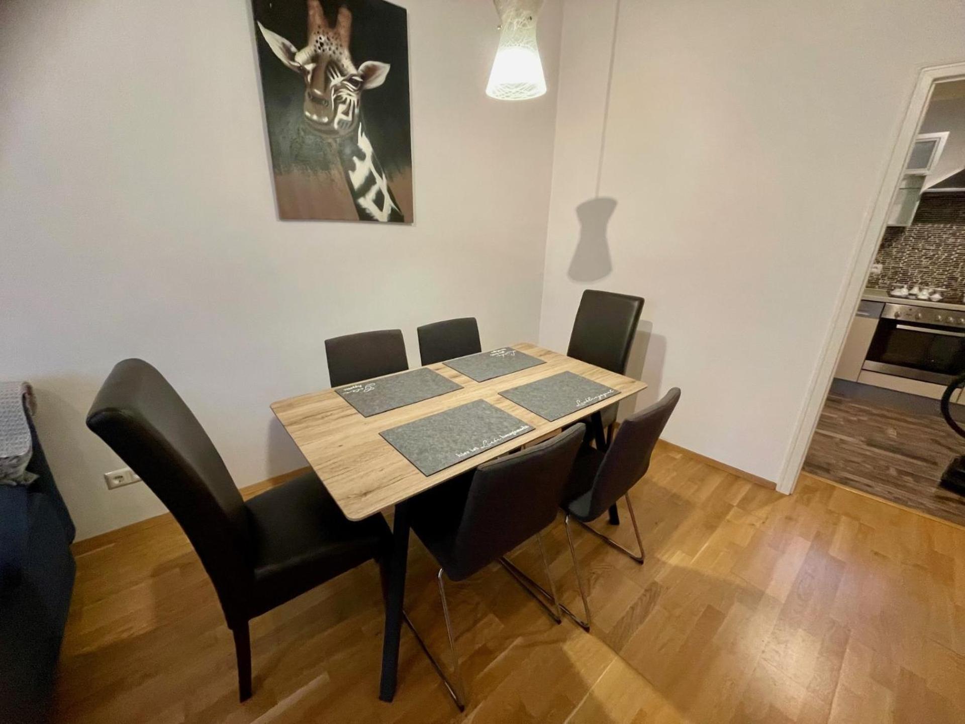 Bobbys Gartenapartment Krems an der Donau Esterno foto