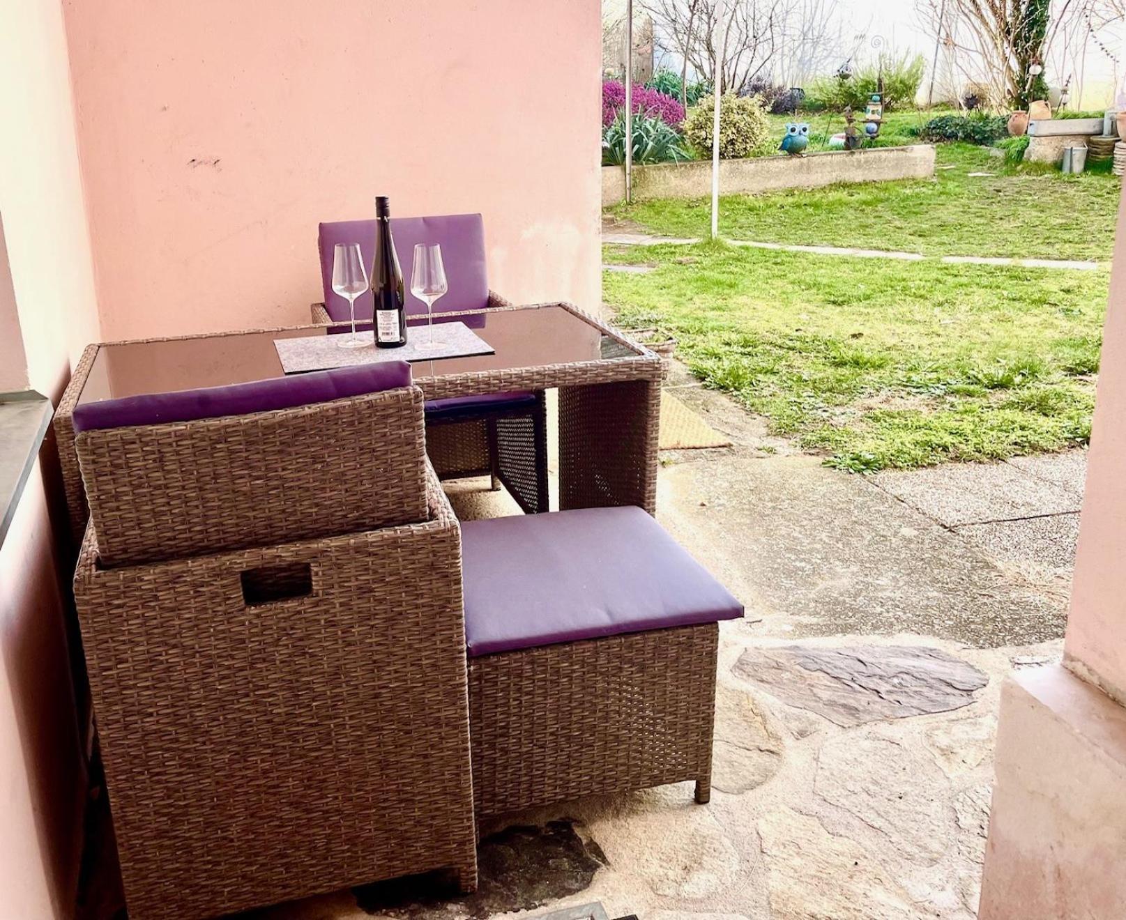Bobbys Gartenapartment Krems an der Donau Esterno foto